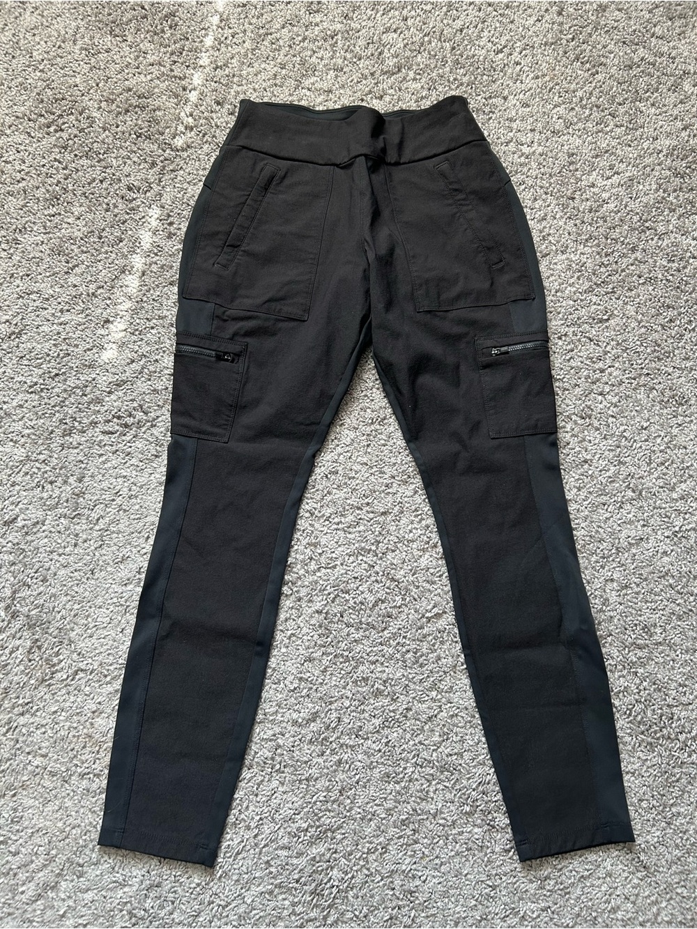 Athleta Black Headlands Hybrid Cargo Pants
